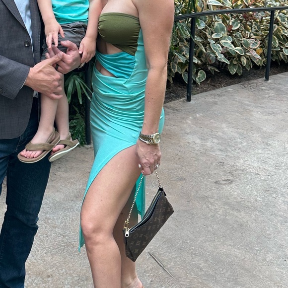 Blue dress - Picture 2 of 2